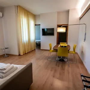 Porta Al Prato Апарт-отель